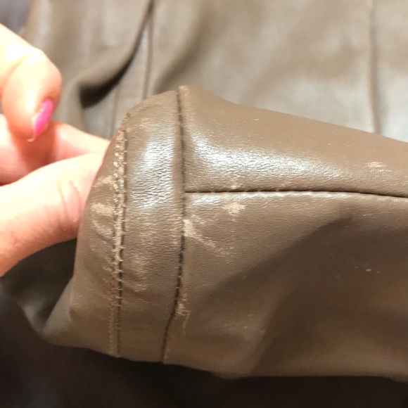 Used leather Coach mushroom color purse. - Picture 8 of 8